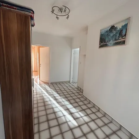 Lana Privat bolig Rab Town