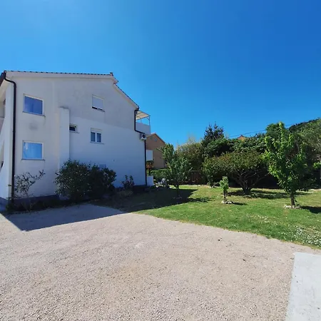 Séjour chez l'habitant Lana *