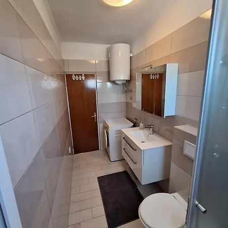 Privat bolig Lana Rab Town