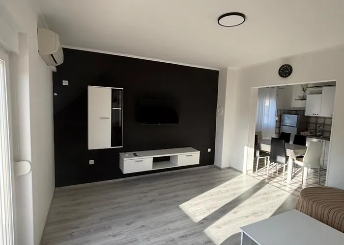 Lana Homestay szállás *